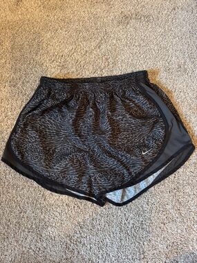 Nike Women’s Black Leopard-Print Athletic Shorts